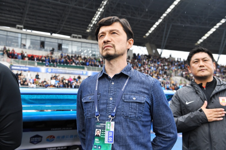 謝暉：客觀講45歲獨立做教練有些晚，很多人叫我少帥但我已不年輕